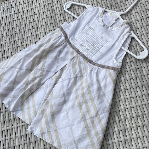 INFANT GIRLS Burberry Dress Size 3 Months - Picture 6 of 12